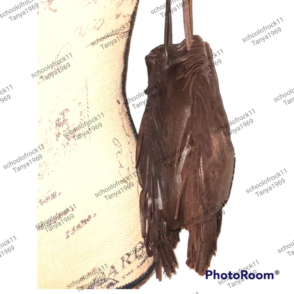 Vintage leather cinch bag with fringed trim - Picture 3 of 9